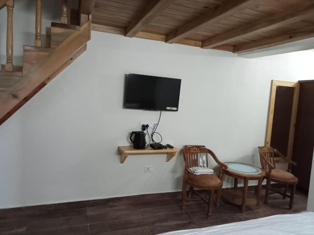 The Kumaon Retreat Hotel Nainital Room photo